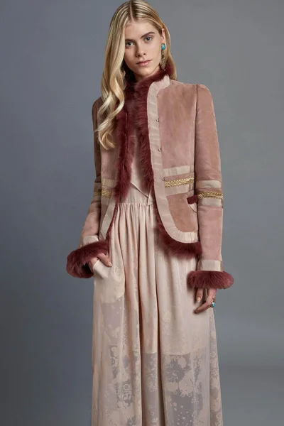 Look 15
